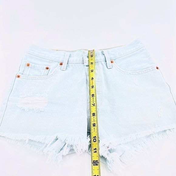 Levi’s 501 Short Light Blue Distressed Cutoffs Button Fly Size W 25 - Picture 8 of 11
